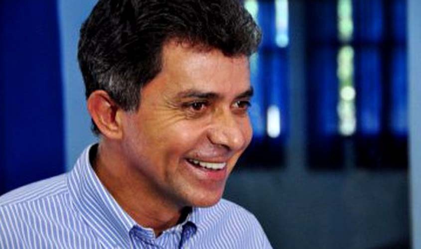 Está definida a pré-candidatura a governador pelo PSDB do ex-senador Expedito Junior; Marcos Rogério disputará Senado