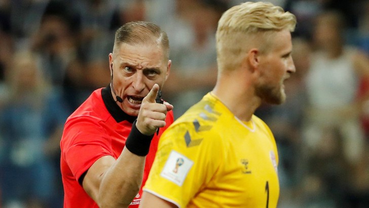 Árbitro argentino da abertura da Copa vai apitar final entre França e Croácia