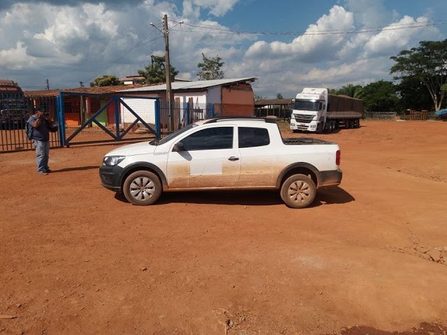 CARRO FURTADO É RECUPERADO NO PAÍS BOLIVIANO DIVISA COM GUAJARÁ-MIRIM