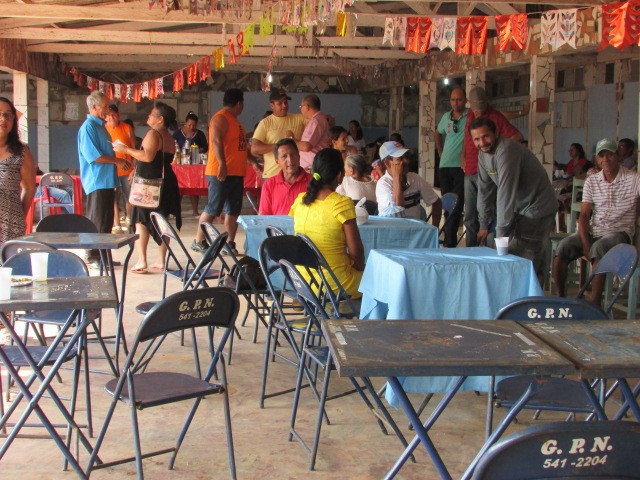 COM PRESENÇA DE DEPUTADO, EXTRATIVISTAS REALIZAM MAIS UM CAFÉ