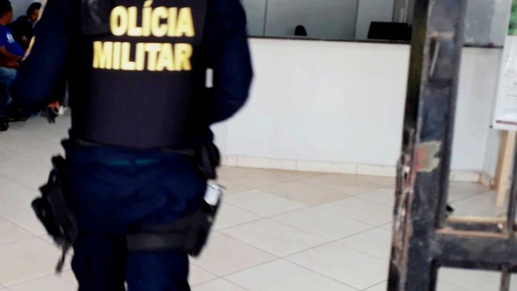 Suspeito é preso após tentar matar os dois irmãos a golpes de facão