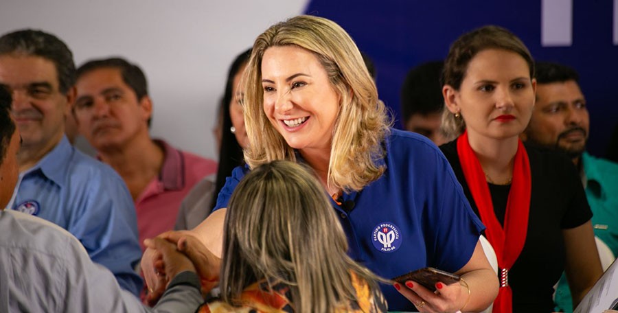 'NÃO PRECISEI COMPRAR VOTOS, NÃO PROMETI EMPREGO PARA NINGUÉM', DIZ JAQUELINE CASSOL DEPUTADA FEDERAL ELEITA