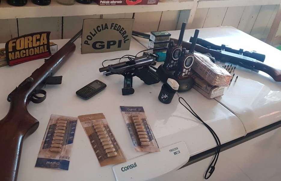 Operação Hidra cumpriu 18 mandados e apreendeu 20 quilos de cocaína, armas, dinheiro e munições