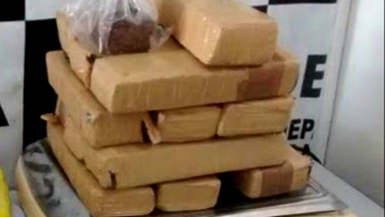 Denarc prende trio com 10 quilos de cocaína e centenas de munições de fuzil