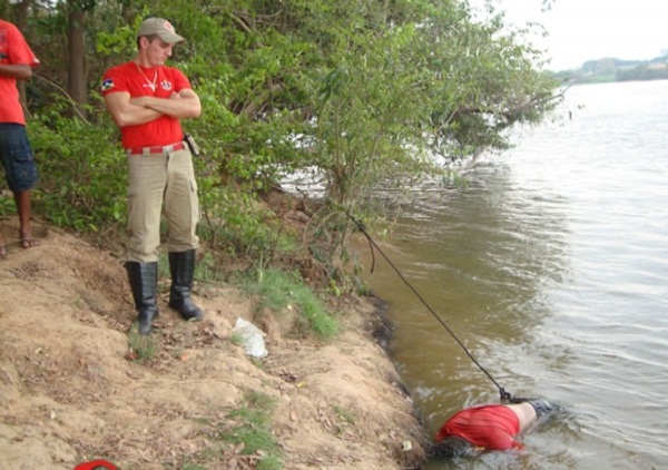 JI-PARANÁ - Pescador encontra corpo boiando no rio Machado