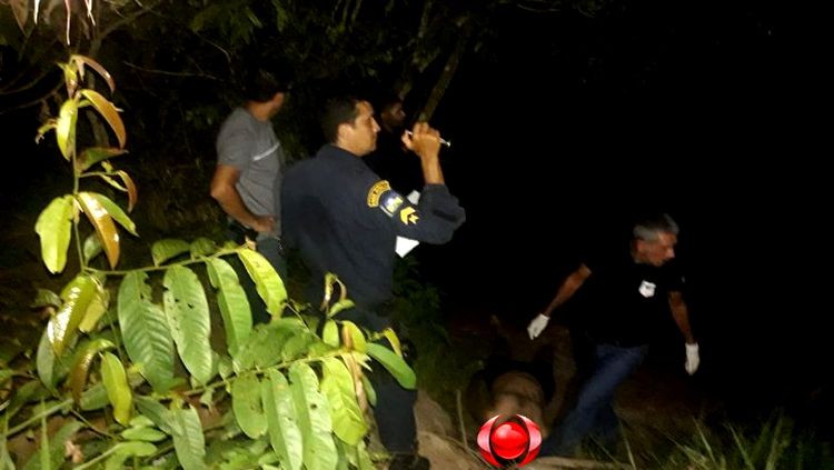 SALTO MORTAL: Homem morre após pular em igarapé e bater a cabeça