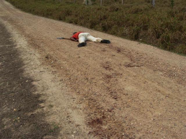 Homem é encontrado morto alvejado com tiro de chumbeira no peito, no Projeto Sidney Girão