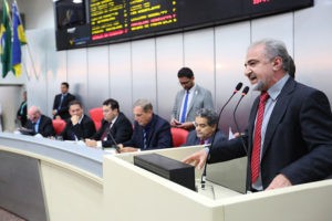 Aprovado projeto que proíbe apreensão de veículos com atraso no pagamento do IPVA