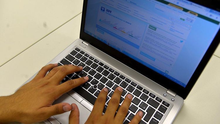 DINHEIRO: Receita libera hoje consulta a sétimo lote de restituição do IR 2018
