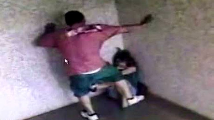 População tenta linchar homem que agrediu e passou as mãos nas partes íntimas da ex