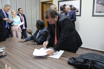 Deputados assinam documento que será encaminhado à Aneel, contra aumento na tarifa de energia