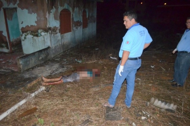 Homem é encontrado morto com 20 facadas e PM prende suspeito