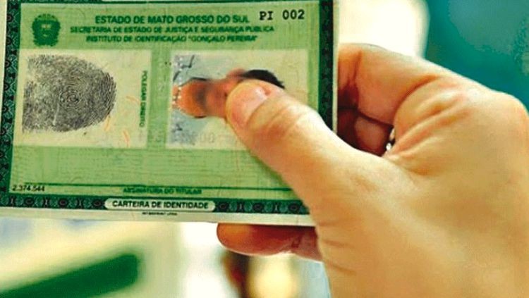 COMUNICADO: Secretaria suspende emissão de RG por falta de material em RO