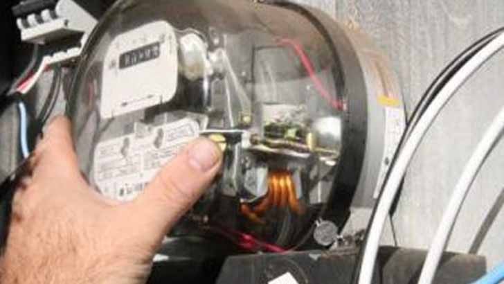 Furto de energia elétrica pagamento antes da denúncia não justifica extinção da punibilidade