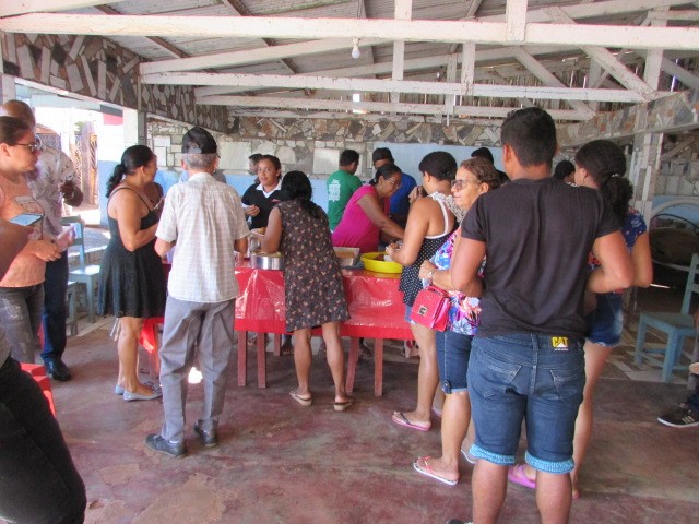 CAFÉ DOS EXTRATIVISTAS TEM REENCONTRO DE DUAS COMADRES QUE NÃO SE VIAM HAVIA 40 ANOS