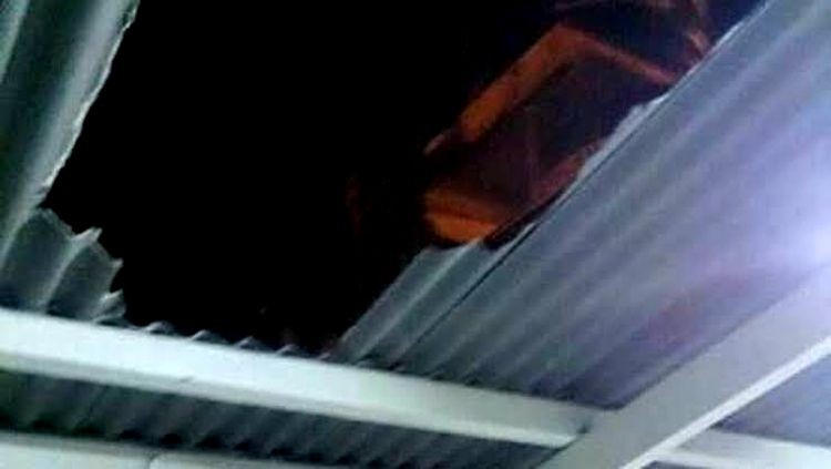 Filho ameaça incendiar residência de pai e causa destruição
