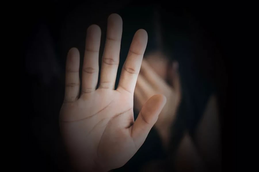 Mulher sofre tentativa de estupro após reunião com suposto advogado em Porto Velho