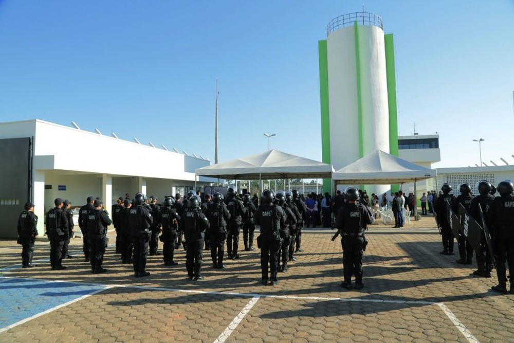Presídio com capacidade para 603 presos e controle aéreo é inaugurado em RO