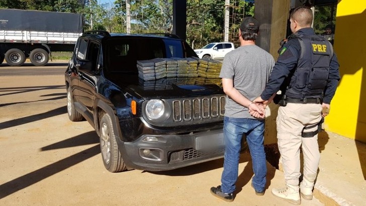Em intervalo de 30 minutos, PRF apreende 47,5 quilos de cocaína em Ji-Paraná