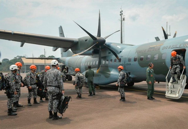 Exército assume comando de operações contra incêndios em Rondônia