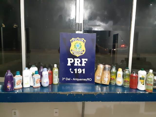 PRF prende dupla de equatorianos com 18 quilos de cocaína