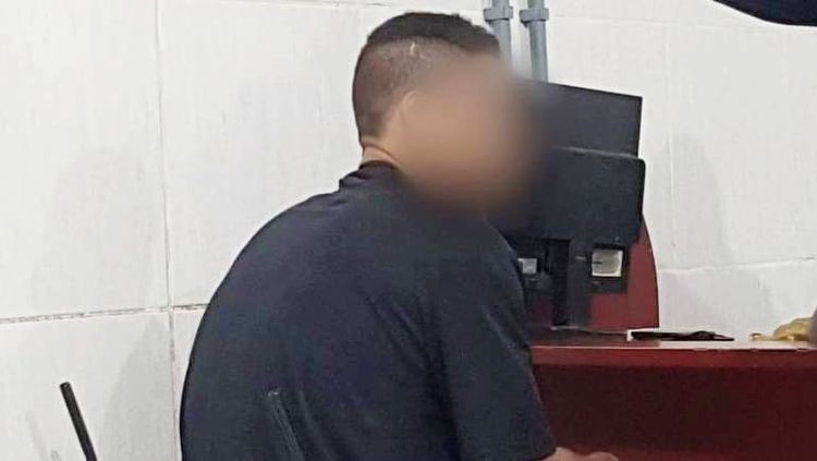 Vizinhos denunciam e polícia surpreende ladrão dentro de residência