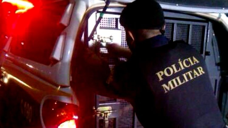 Homem é morto com facada