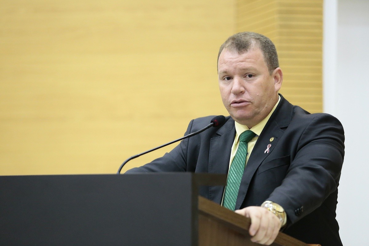 De autoria do deputado Dr. Neidson projeto aprovado na Assembleia proíbe retirada de medidores de energia sem aviso prévio