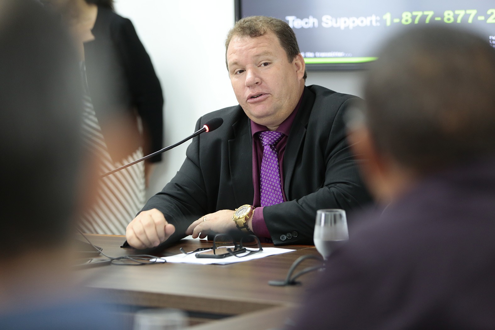 Dr. Neidson requer ao Governo informações sobre obras de infraestrutura em Guajará-Mirim e Nova Mamoré