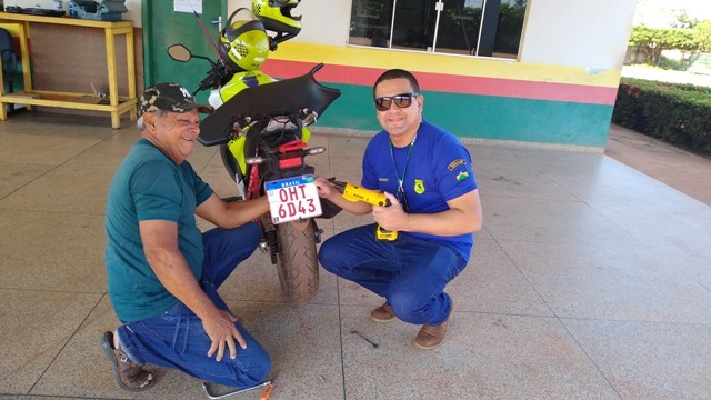 Veículos começam a ser emplacados com os novos modelos MERCOSUL em Guajará-Mirim