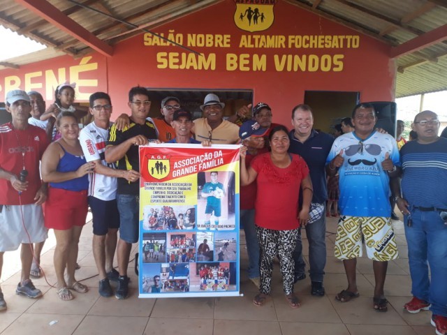 DEPUTADO PRESTIGIA FINAL DO CAMPEONATO DA GRANDE FAMÍLIA