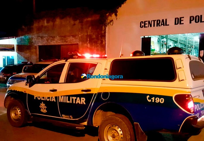 Eletricistas são presos tentando instalar medidor fraudado na Capital