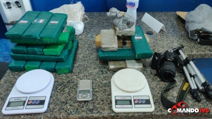 PM PRENDE PILOTO DE APLICATIVO TRANSPORTANDO SETE QUILOS DE MACONHA E APREENDE MAIS 11 KG EM SUA RESIDÊNCIA