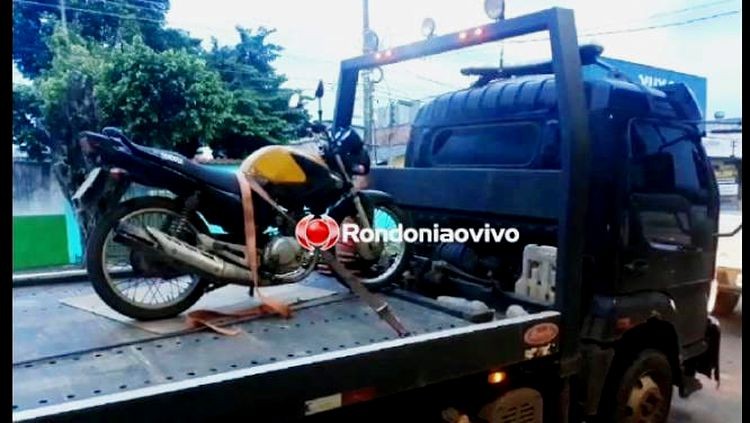 Após passar em sinal fechado na frente da PM, motociclista termina preso