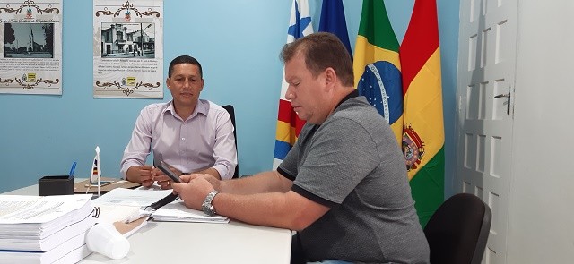 DEPUTADO SE REÚNE COM PREFEITO PARA TRATAR DO INÍCIO DA REFORMA E MODERNIZAÇÃO DO ESTÁDIO JOÃO SALDANHA