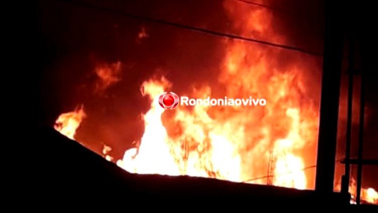 VÍDEO: Após prisão de assassinos, casa dos pais de jovem morto a facadas é incendiada