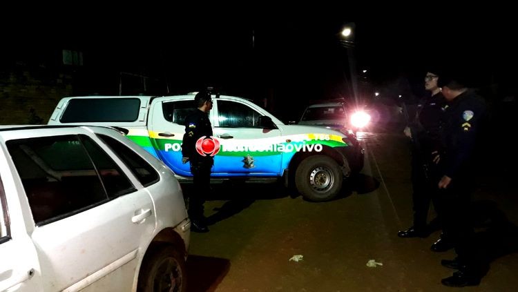 ATUALIZADA: Roubo a residência termina com padrasto e enteado mortos e bandidos baleados