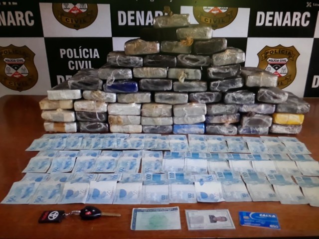 Denarc cumpre mandados e desarticula bando que comandava tráfico