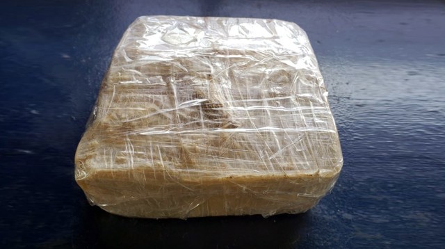 Foragida é presa pela PRF com cocaína na BR-364