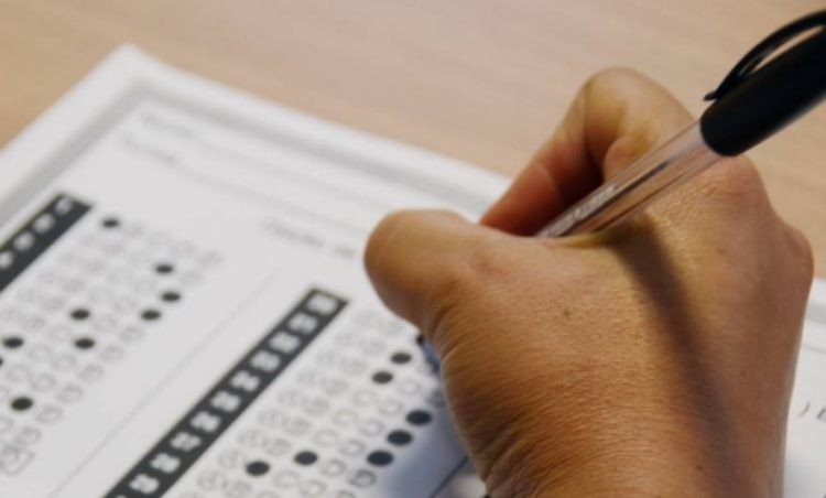 Prefeitura abre concurso público com salários de até R$ 9 mil; CONFIRA O EDITAL