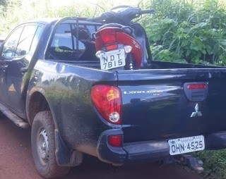 Policiais do Serviço de Investigações Vigilância e Capturas recuperaram moto tomada como assalto semana passada em Guajará