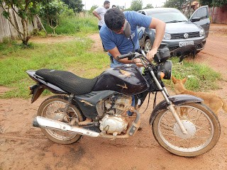 Serviço de investigações Vigilância e Capturas recupera moto e dois são presos em operação policial
