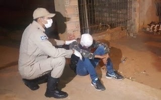 Homem é agredido a pauladas no bairro Santa Luzia em Guajará-Mirim