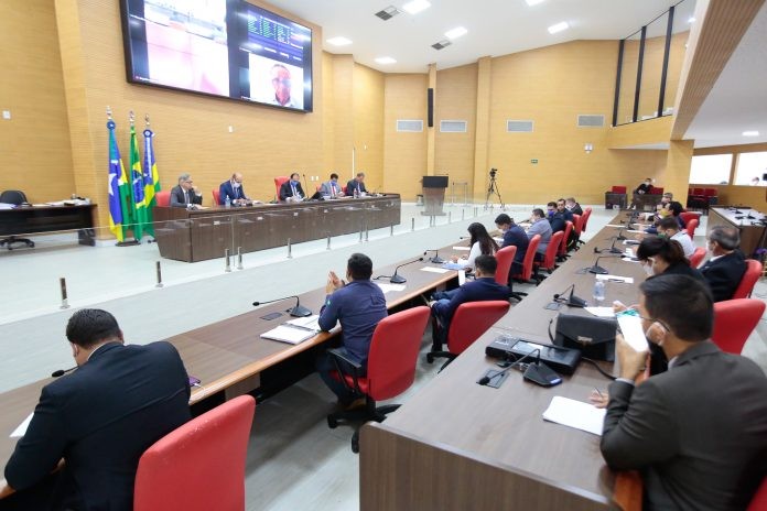 Assembleia aprova projeto que propõe o fim da apreensão de veículos em blitz em RO