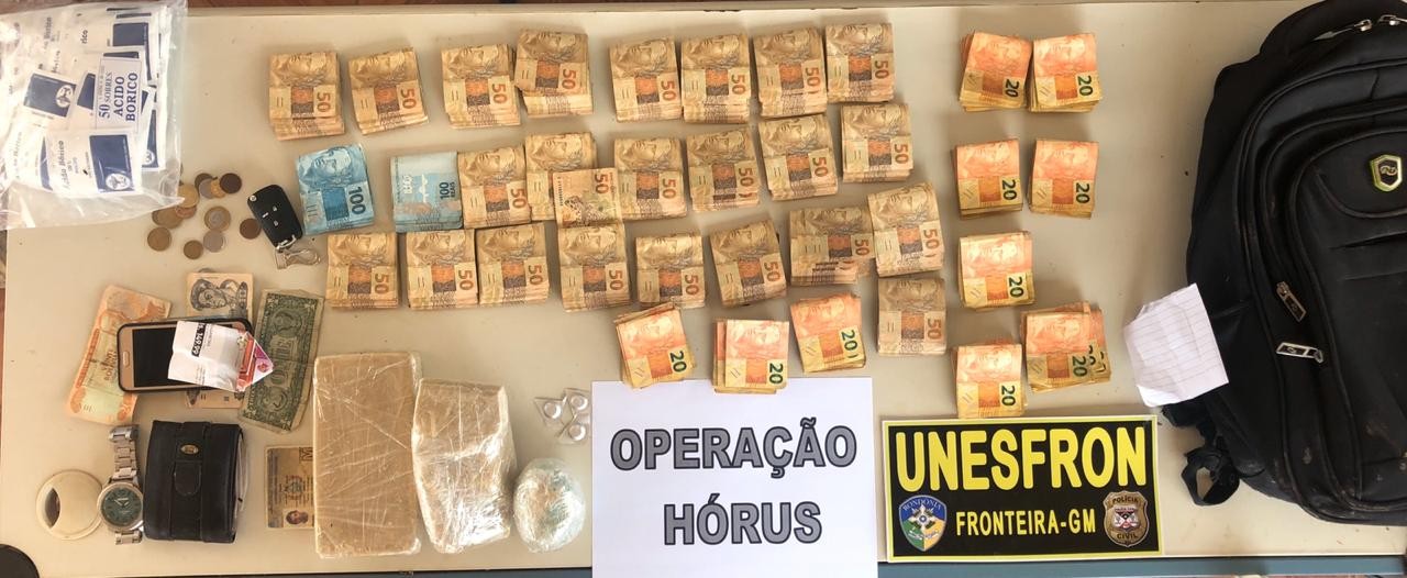 UNESFRON e policiais que integram a Operação Hórus prendem homem com drogas e cerca de 30 mil reais em espécie