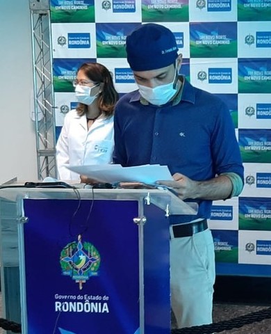 DURANTE ENTREVISTA, SECRETÁRIO DISSE QUE ESTADO NÃO TEM INTENÇÃO DE INTERVIR NA SAÚDE DE GUAJARÁ MIRIM.