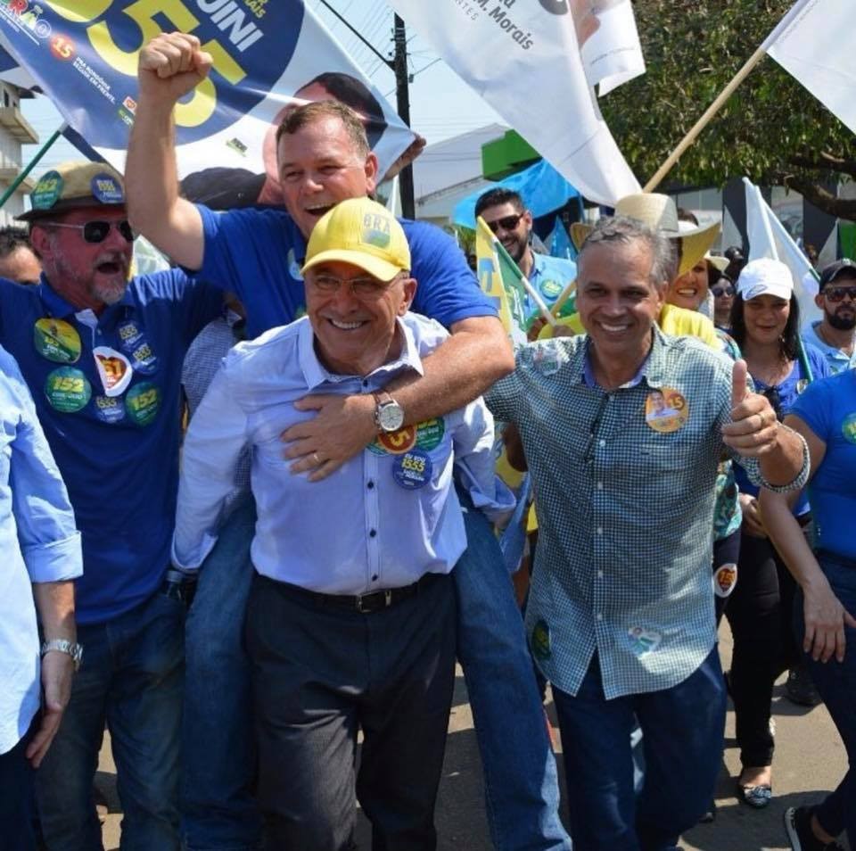 Só depois de um ano e seis meses Confúcio Moura descobre que é um inútil senador da República
