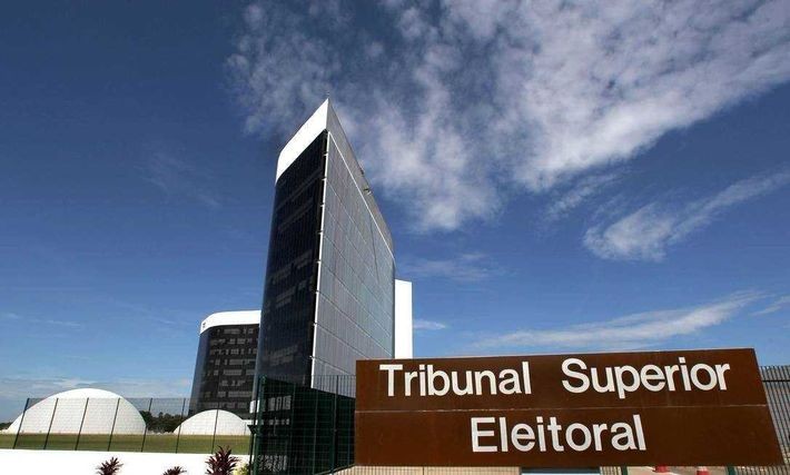TSE proíbe comícios em lives na campanha eleitoral deste ano