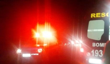 Mulher é socorrida após ser esfaqueada no bairro Planalto