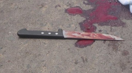 BÁRBARO: HOMEM É ASSASSINADO BRUTALMENTE COM 10 FACADAS EM BAR